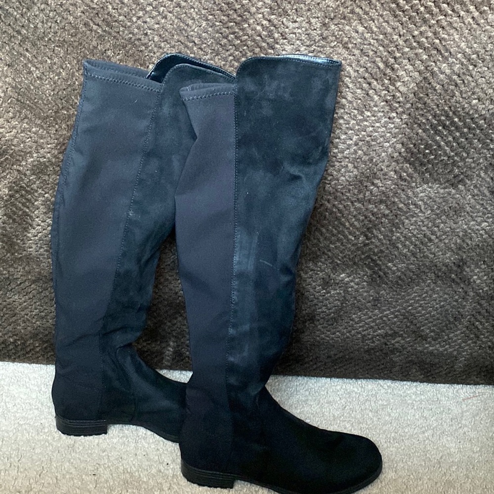 Womens size 8 boots.  Worn once